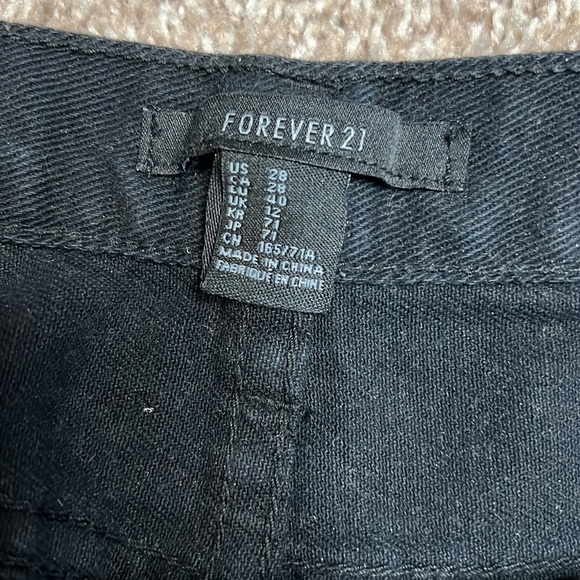 Forever 21 black shorts - Picture 2 of 3